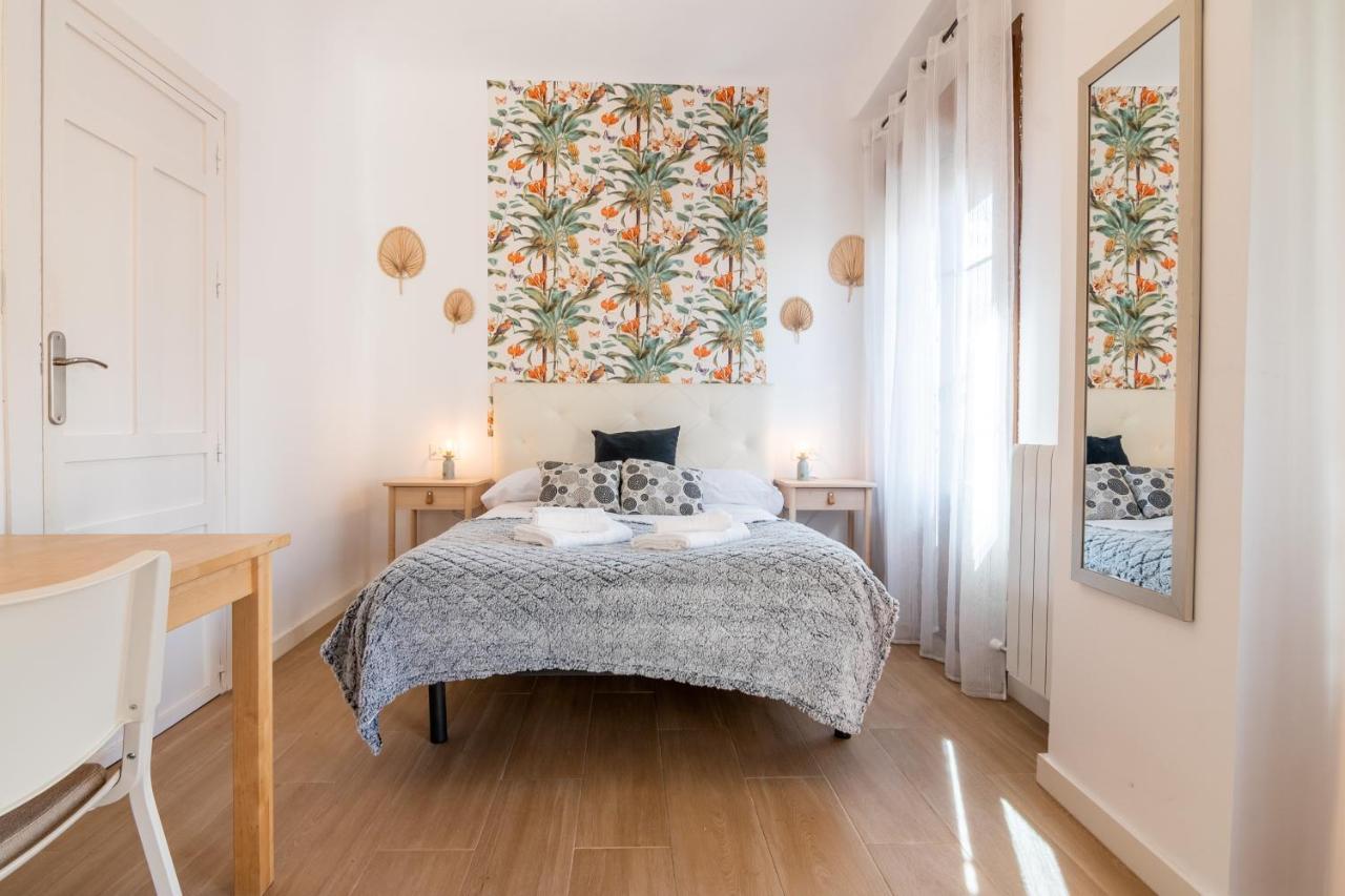 Tuguest Plaza Pescaderia - Catedral Apartman Granada Kültér fotó